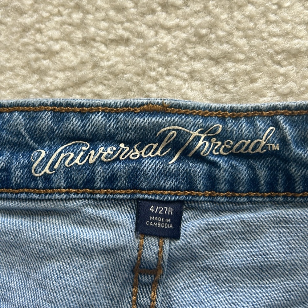 Universal Thread Jean Shorts - Picture 3 of 7